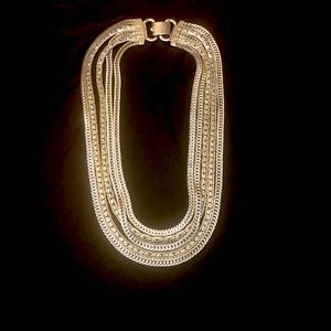 SALE‼️ Vintage Silver Layer Necklace